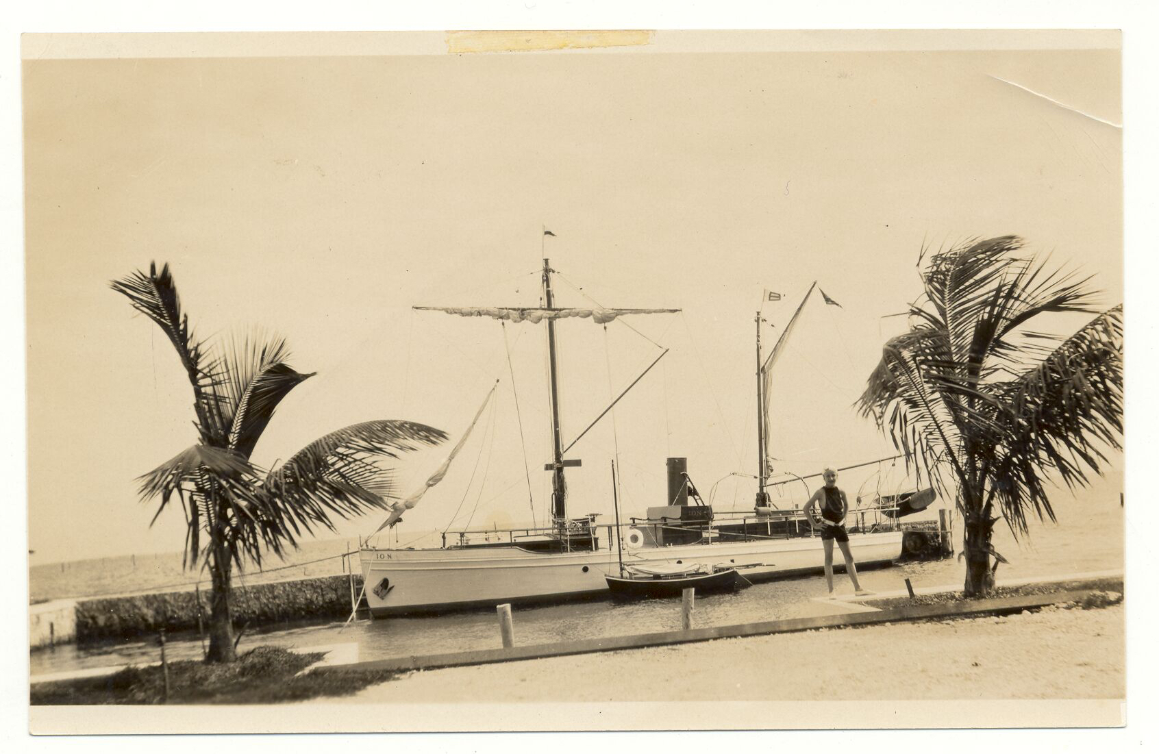 01Photograph_printed_on_VELOX