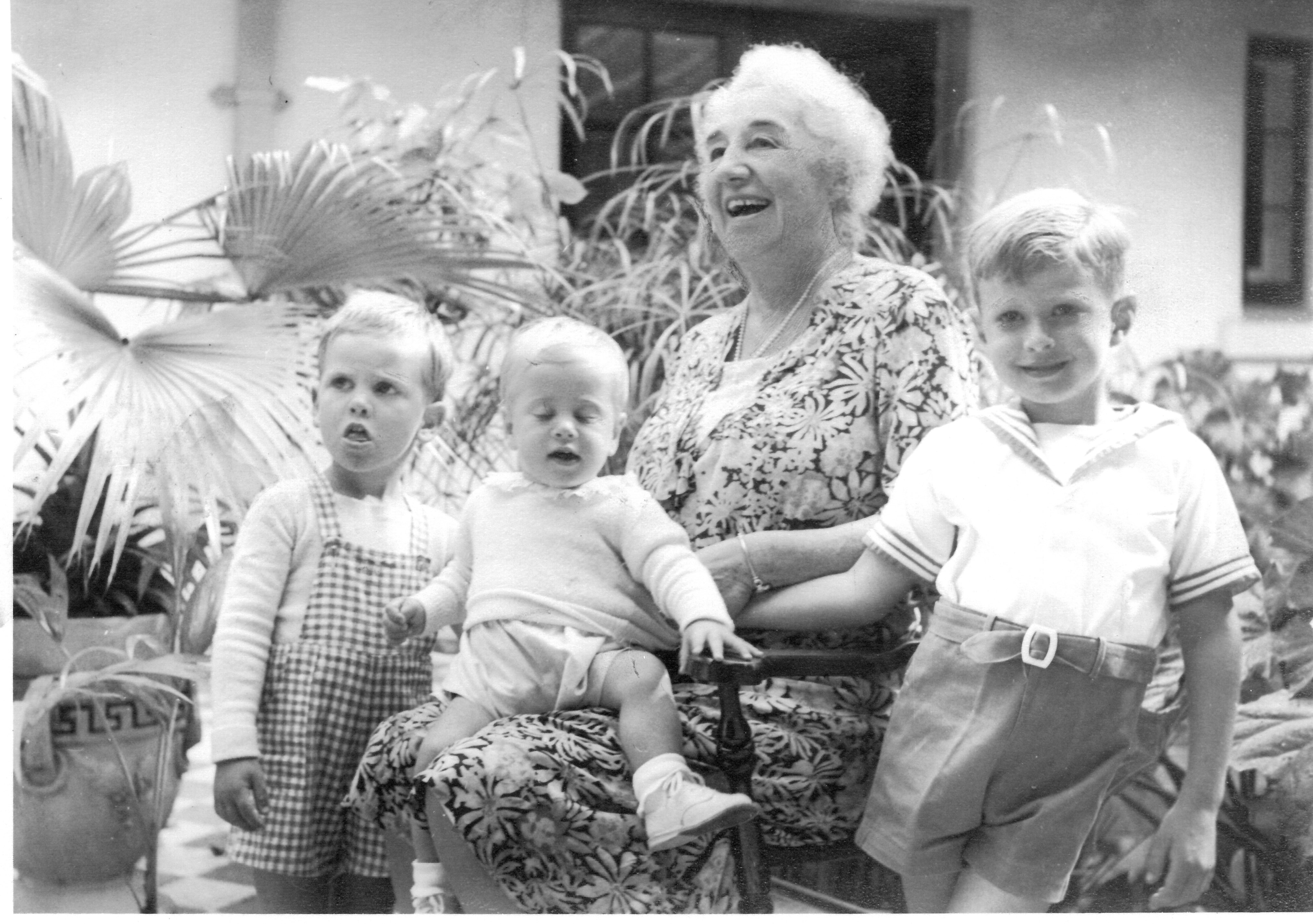 Celine_3_grandkids