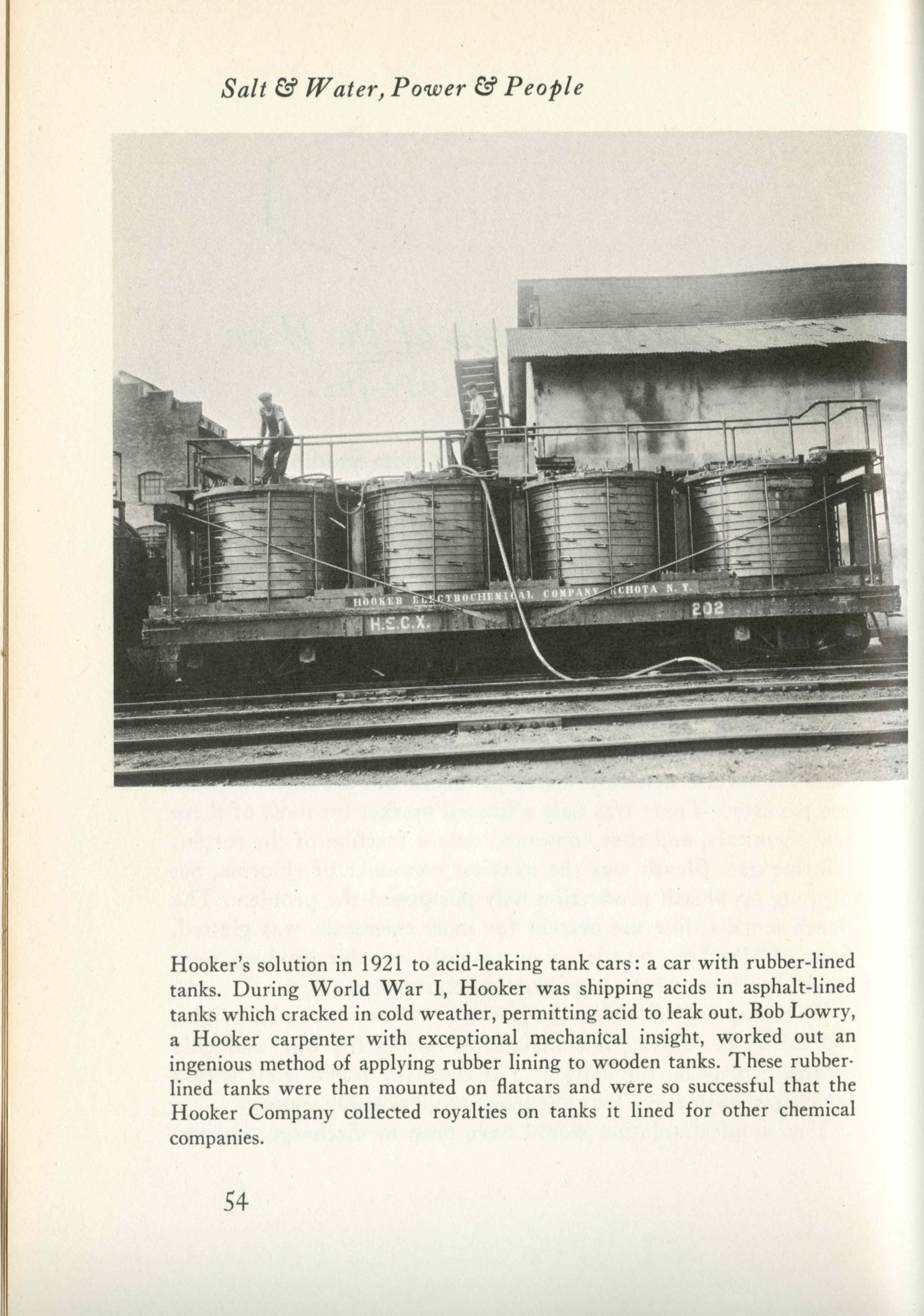 Hooker_Tanks_on_RR_Car