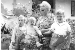 Celine_3_grandkids