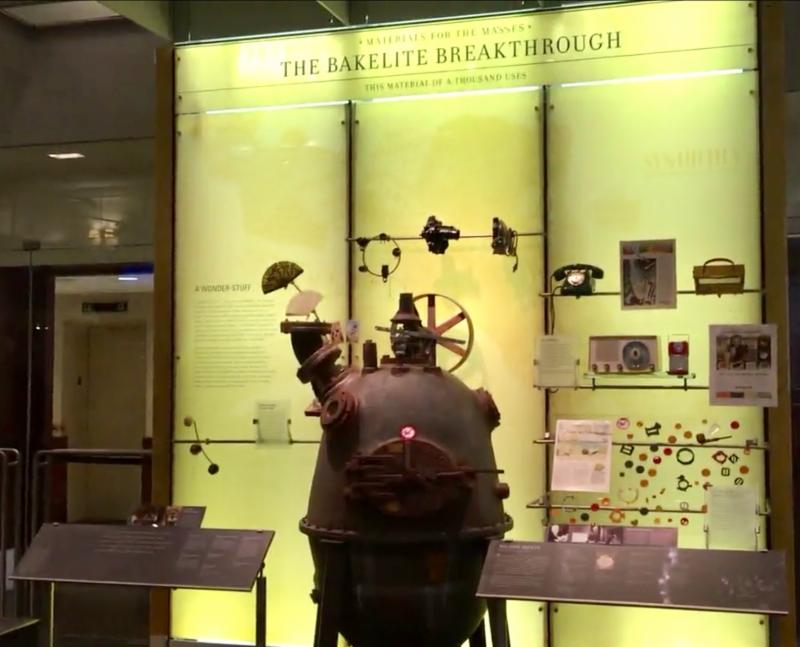 Bakelite display showing a polyresin replica of The Bakelizer at the Science History Institute